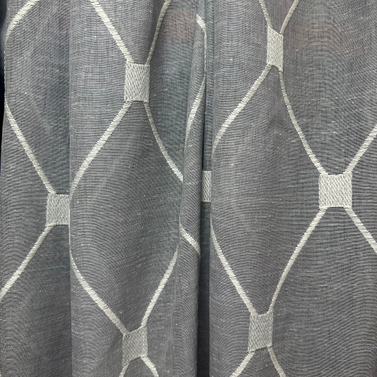 Штора из серого льняного тюля с вышивкой Geometrics Tulle