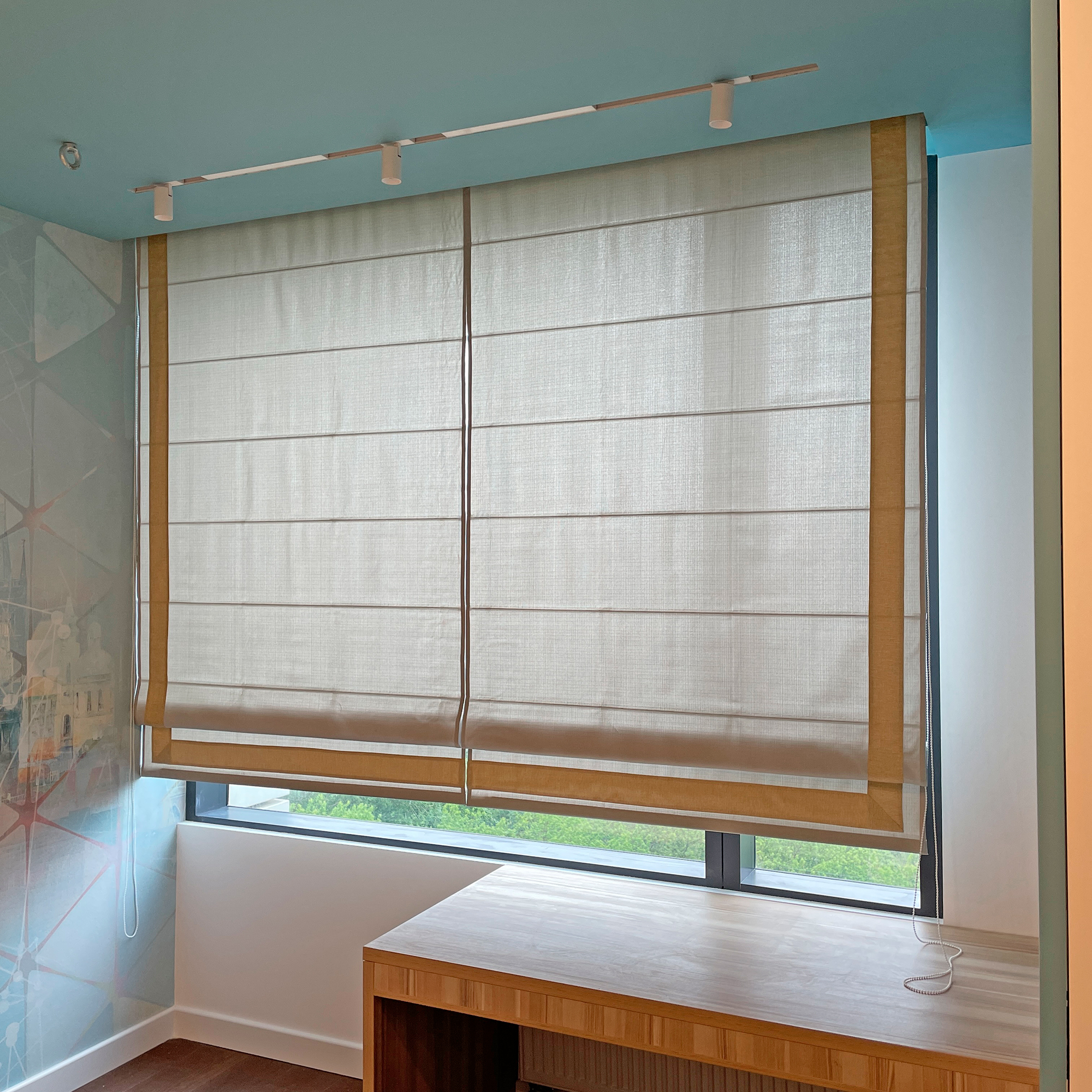  100 TopCurtains