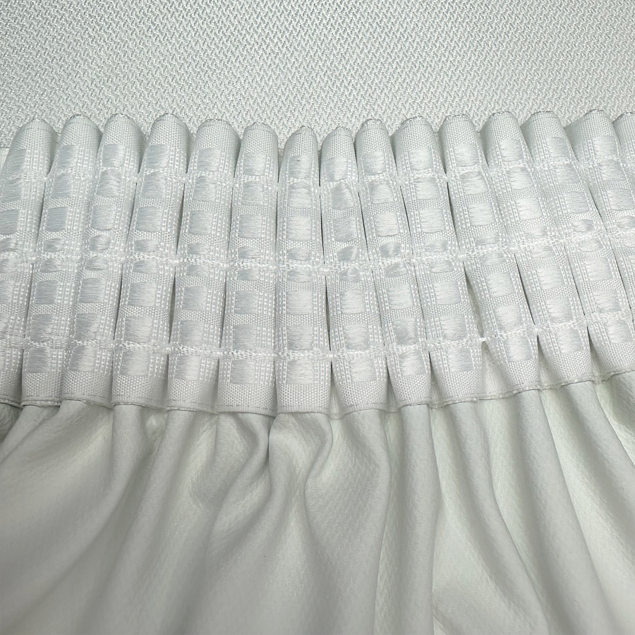 картинка Штора из белого блэкаута White Cover от магазина Topcurtains