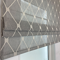 картинка Римская штора Geometrics Tulle  из серого льняного тюля с ромбами от магазина Topcurtains