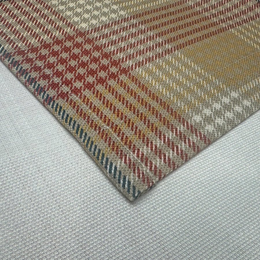 картинка Штора из рогожки в клетку Tartan красный от магазина Topcurtains