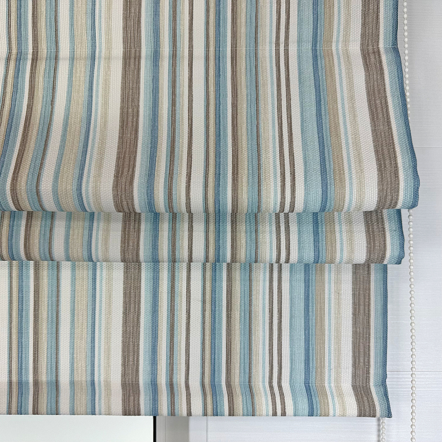 картинка Римская штора Candy Stripes голубая от магазина Topcurtains