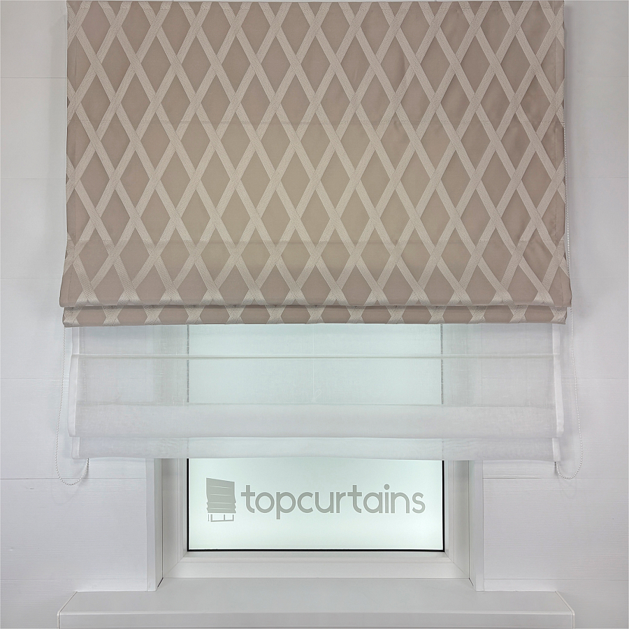 картинка Римская штора день и ночь Crystal Glow бежевая с ромбами от магазина Topcurtains