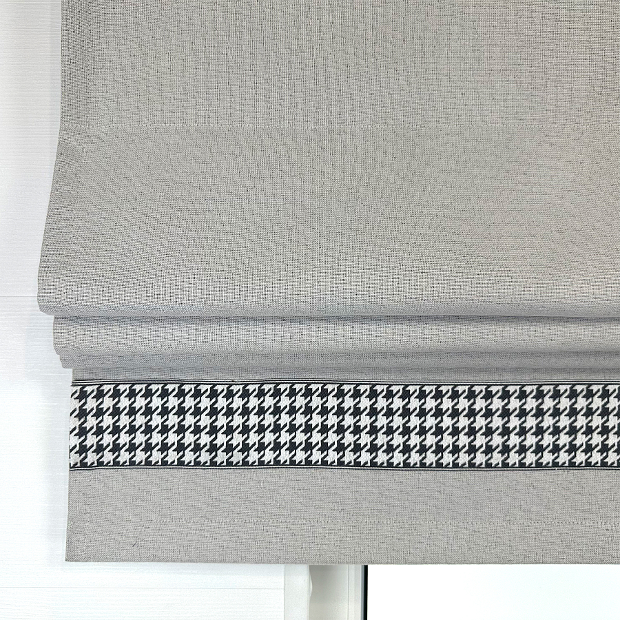 картинка Римская штора блэкаут Eclipse Style светло серая от магазина Topcurtains