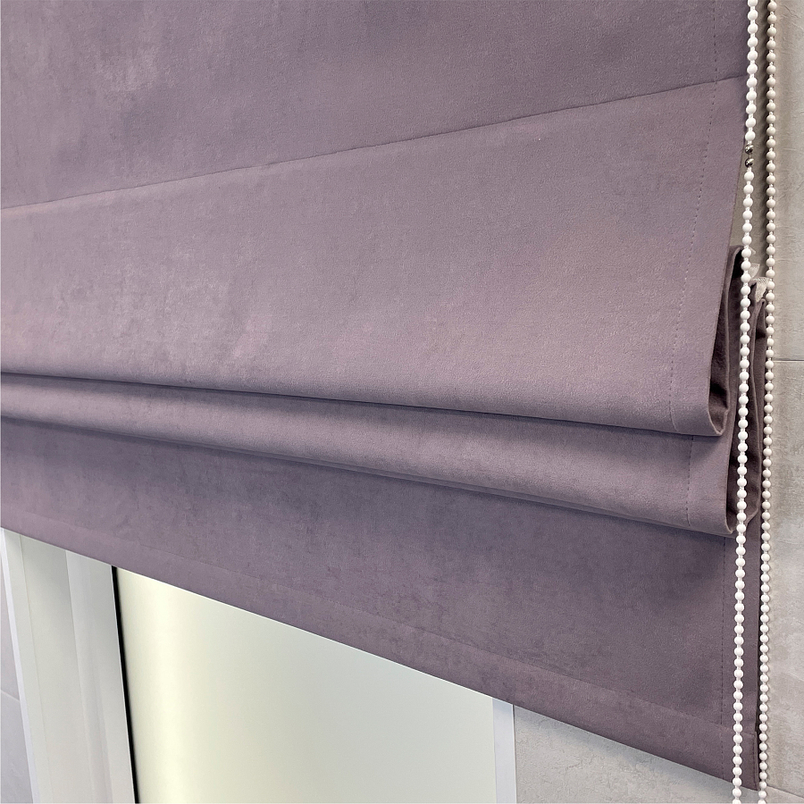 Римская штора фиолетового цвета с бархатистой фактурой Alcantara purple