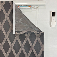 картинка Римская штора Crystal Glow серая с золотистыми ромбами от магазина Topcurtains