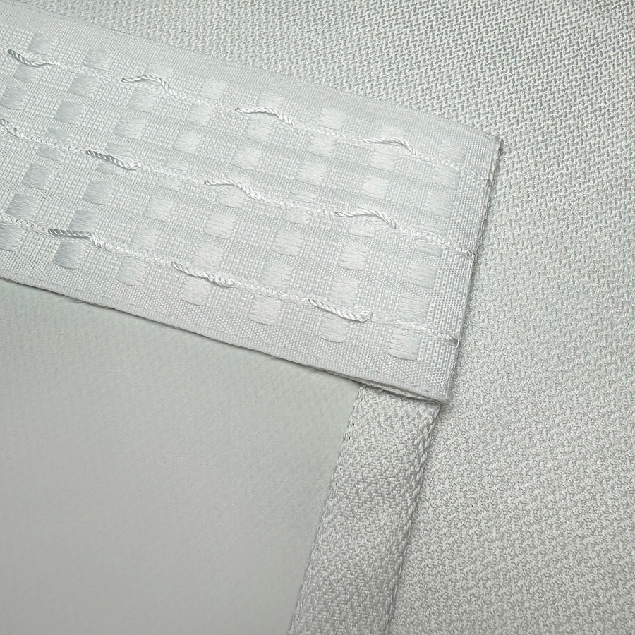 картинка Штора из белого блэкаута White Cover от магазина Topcurtains