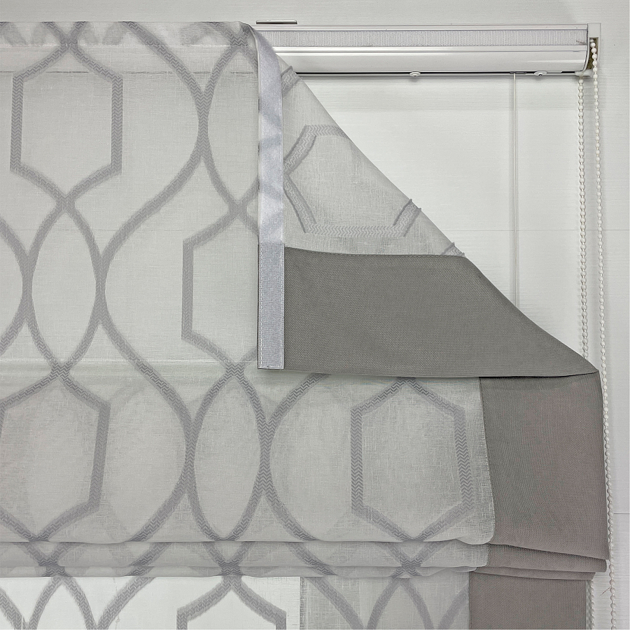 картинка Прозрачная римская штора Gray Lattice Frame с серым кантом от магазина Topcurtains
