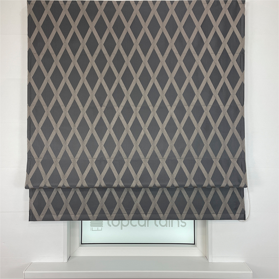 картинка Римская штора Crystal Glow серая с золотистыми ромбами от магазина Topcurtains