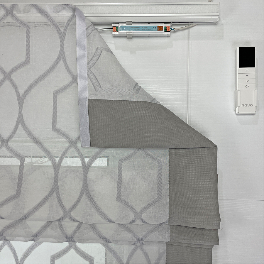 картинка Прозрачная римская штора Gray Lattice Frame с серым кантом от магазина Topcurtains