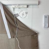 картинка Аккумуляторный карниз для римских штор с электродвигателем A-OK 7.4V от магазина Topcurtains