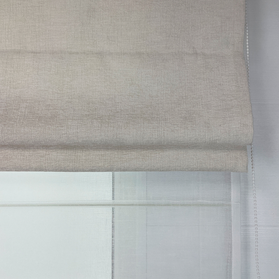 картинка Двойная римская штора Chenille Milk с тюлем от магазина Topcurtains