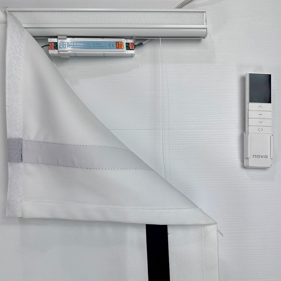 картинка Римская штора Canvas White Snow Frame от магазина Topcurtains