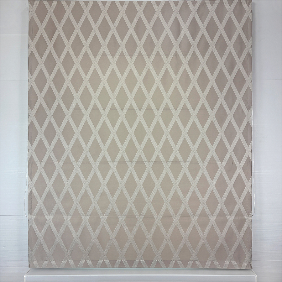 картинка Римская штора день и ночь Crystal Glow бежевая с ромбами от магазина Topcurtains