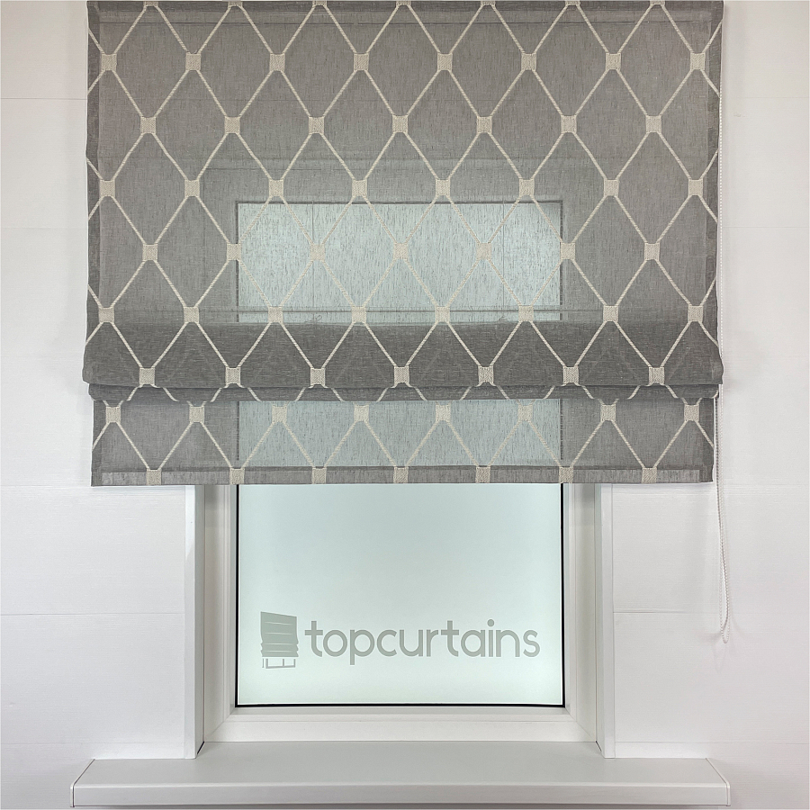 картинка Римская штора Geometrics Tulle  из серого льняного тюля с ромбами от магазина Topcurtains