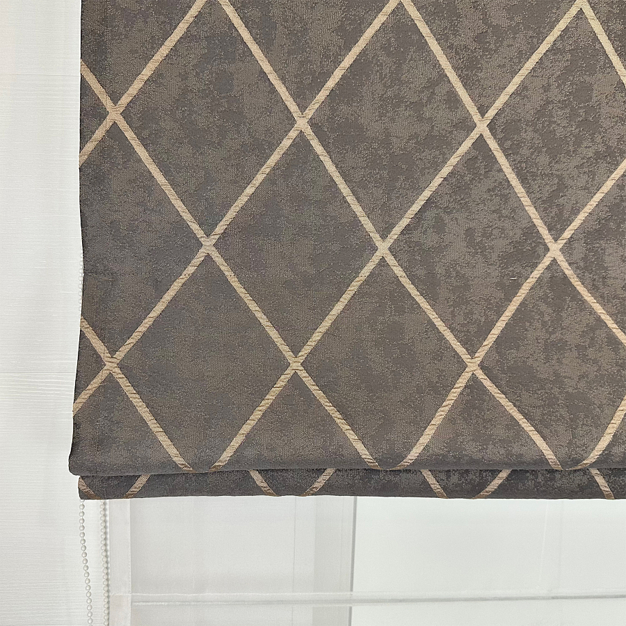 картинка Двойная римская штора Geometrics, коричневая от магазина Topcurtains